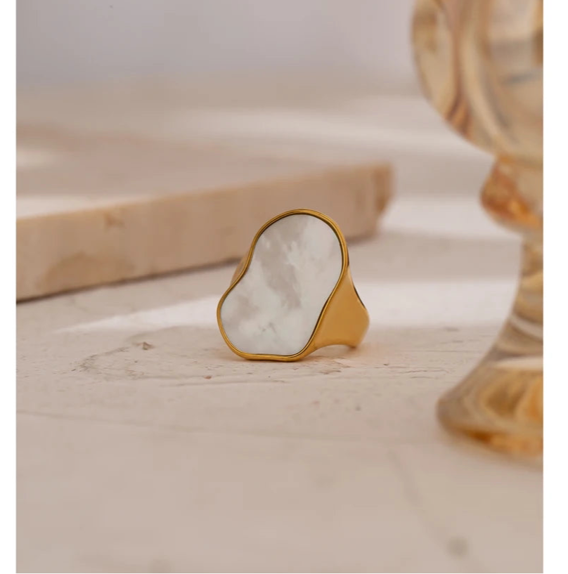 Elata statement ring