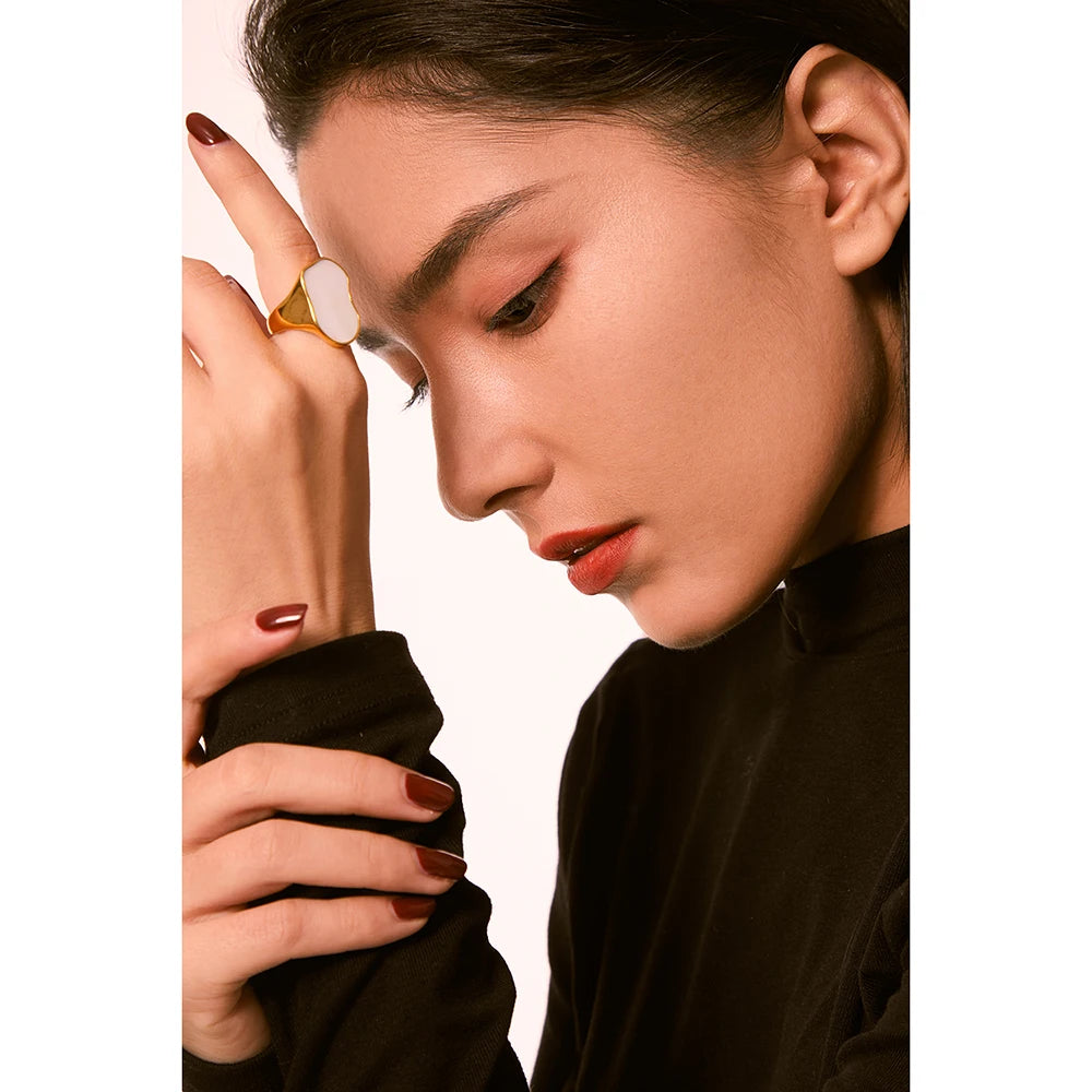 Elata statement ring