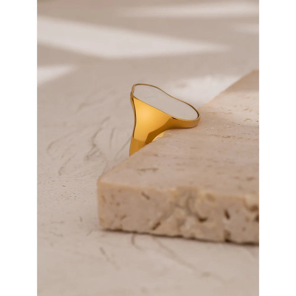 Elata statement ring
