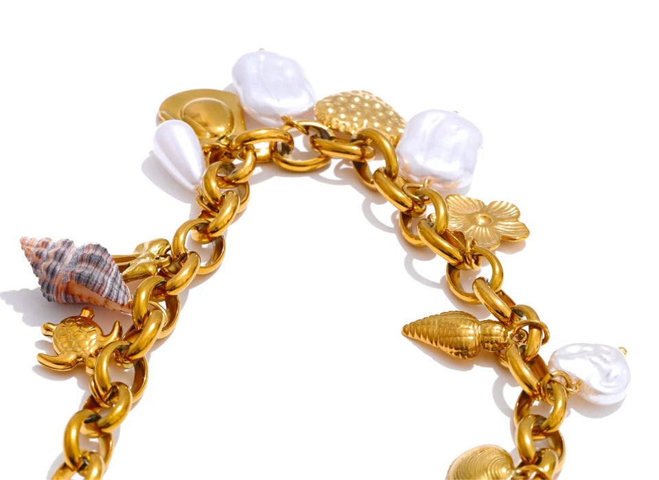 Pearls Seashell Necklace