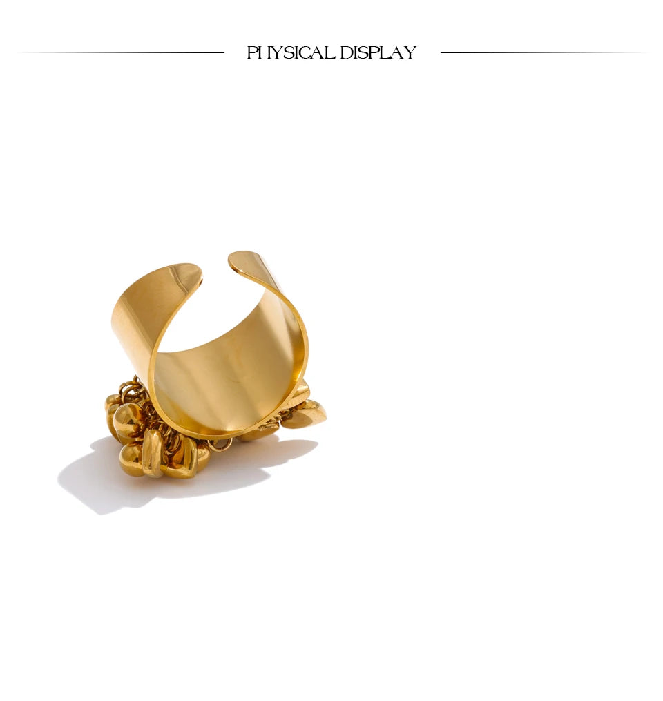 Pretty little hearts ring 💕💛